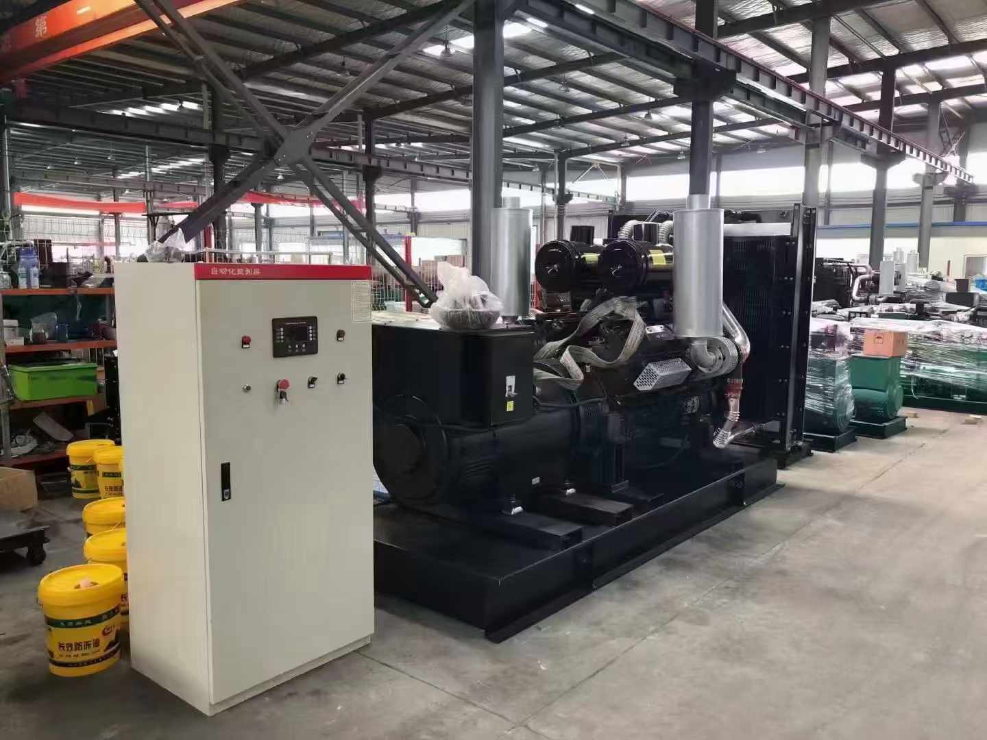 凤庆柴油发电机运行时的噪音和振动水平如何？