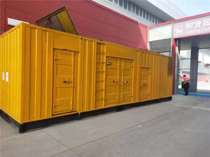 凤庆柴油发电机组预热机油时需要注意哪些安全事项?