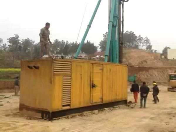 凤庆如何判断水冷式机油散热器密封件是否需要更换?
